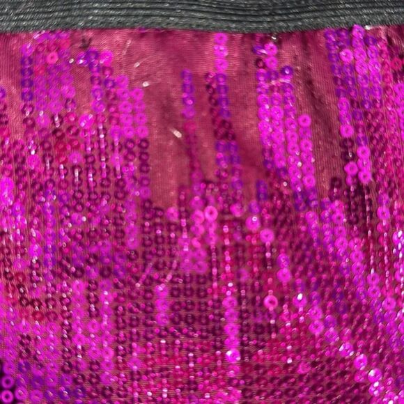 Forever 21 hot pink sequin mini skirt, size large flirty cute elastic waistband - Picture 2 of 2